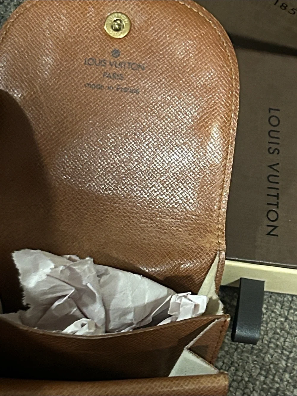 Louis Vuitton classic louis